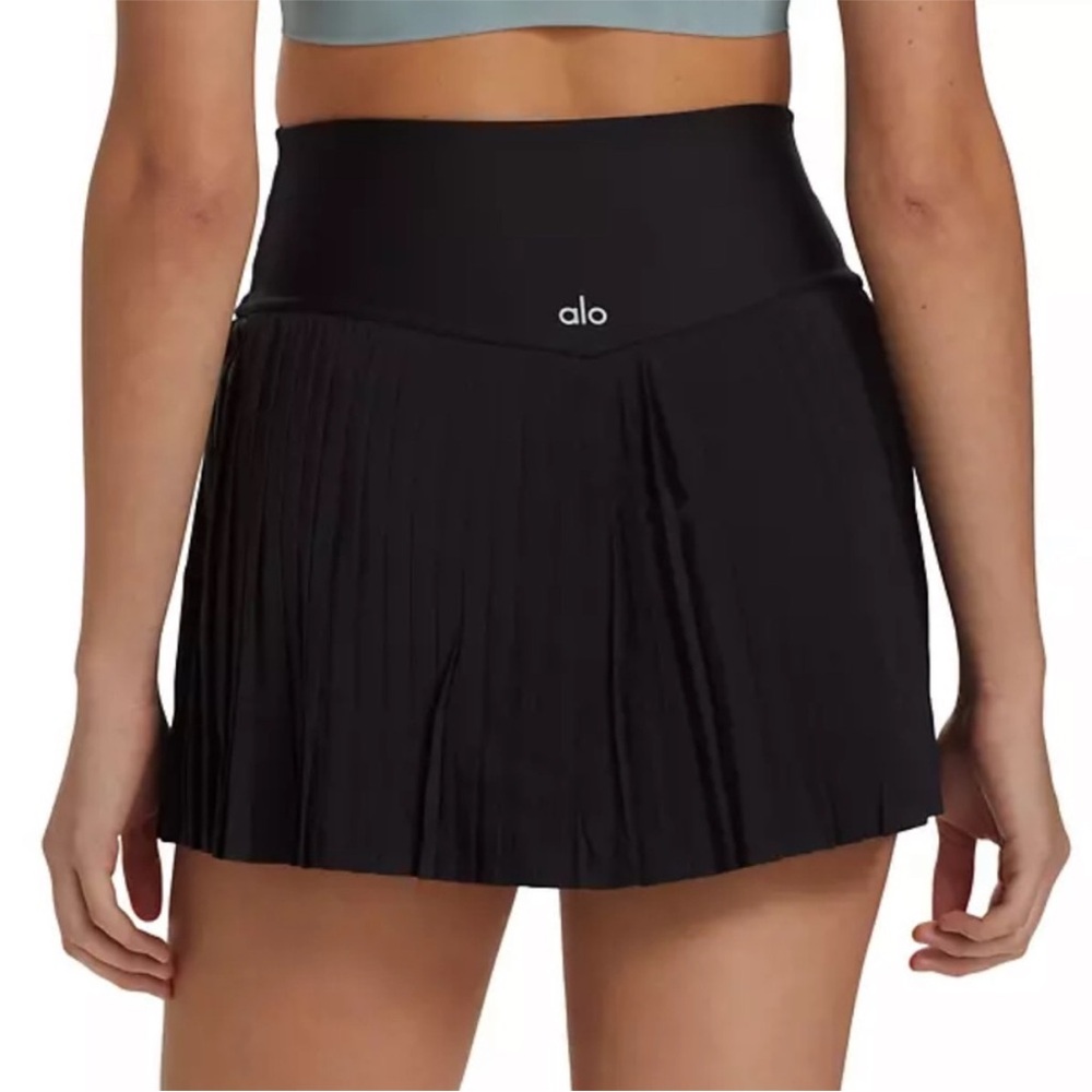 ALO Yoga Black Skater Skirt - Picture 3 of 3